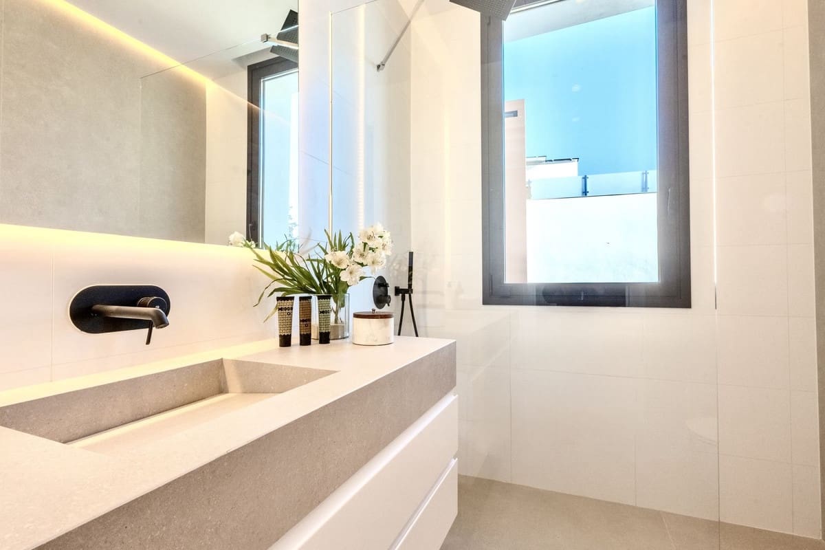 4 slaapkamer Villa te huur in Marbella met zwembad garage - € 28.000 (Ref: 9733366)
