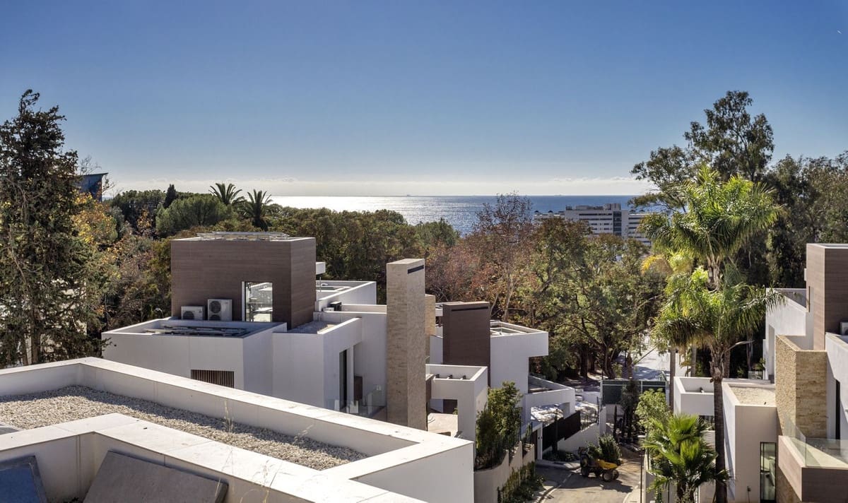 4 slaapkamer Villa te huur in Marbella met zwembad garage - € 28.000 (Ref: 9733366)
