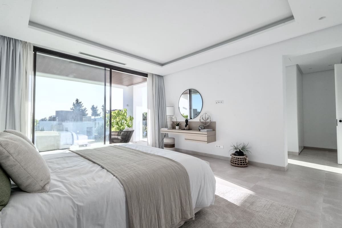 4 slaapkamer Villa te huur in Marbella met zwembad garage - € 28.000 (Ref: 9733366)