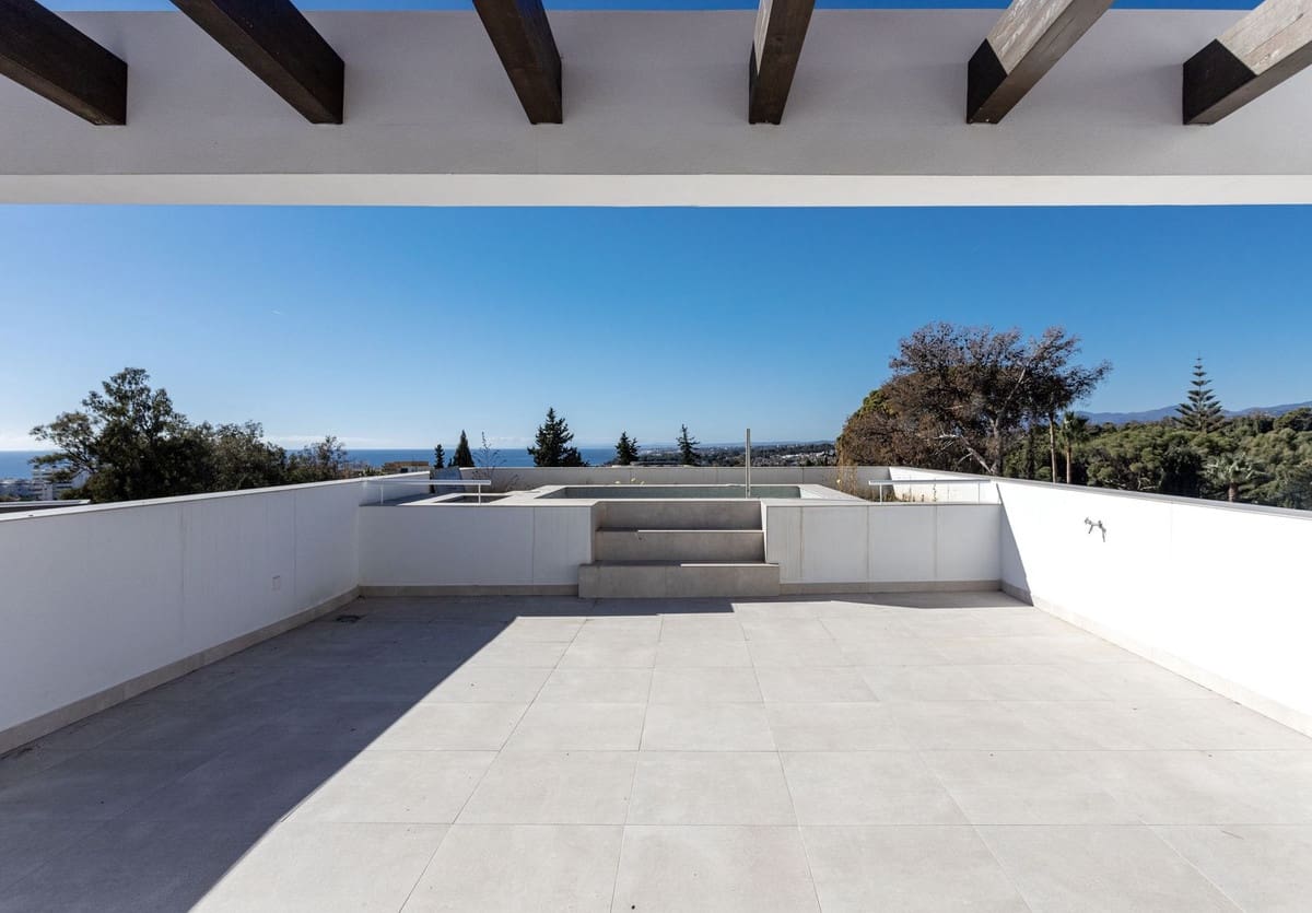 4 slaapkamer Villa te huur in Marbella met zwembad garage - € 28.000 (Ref: 9733366)