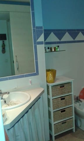 1 slaapkamer Appartement voor vakantieverhuur in Fuengirola met zwembad garage - € 1.000 (Ref: 9784540)