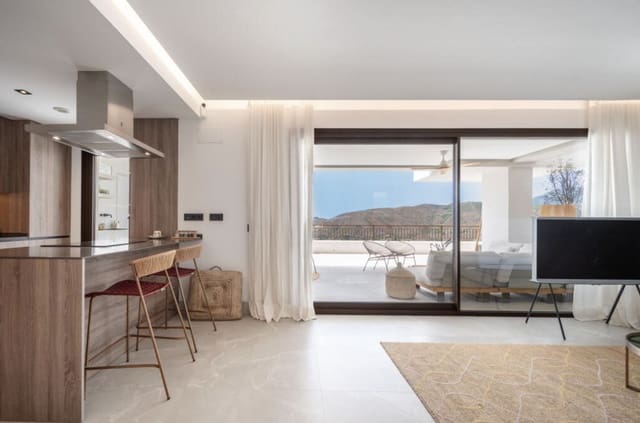 3 quarto Apartamento para venda em Istán com piscina garagem - 1 195 000 € (Ref: 9787905)