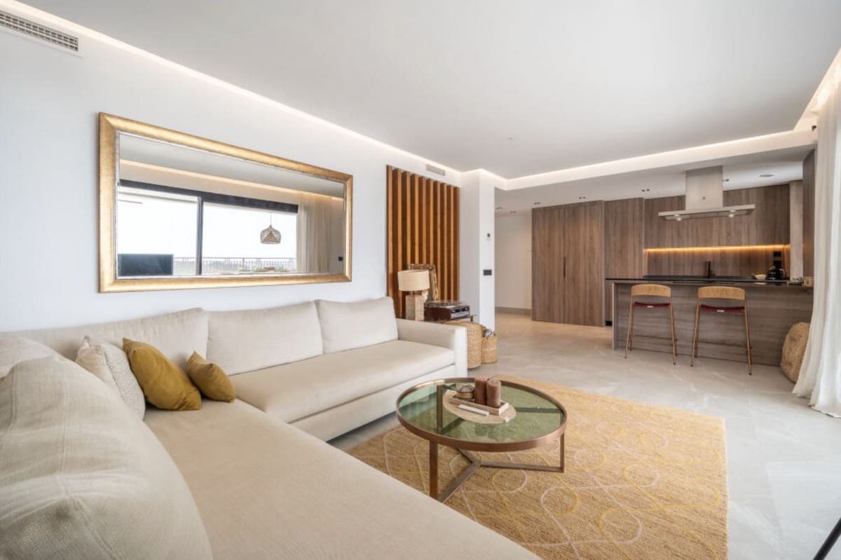 3 quarto Apartamento para venda em Istan com piscina garagem - 1 195 000 € (Ref: 9787905)