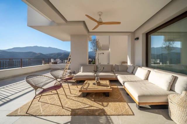 3 quarto Apartamento para venda em Istán com piscina garagem - 1 195 000 € (Ref: 9787905)