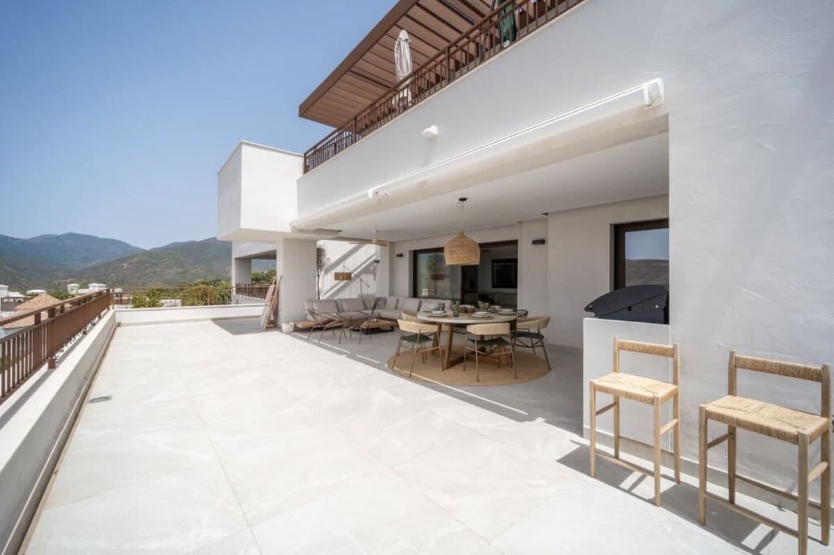 3 quarto Apartamento para venda em Istan com piscina garagem - 1 195 000 € (Ref: 9787905)