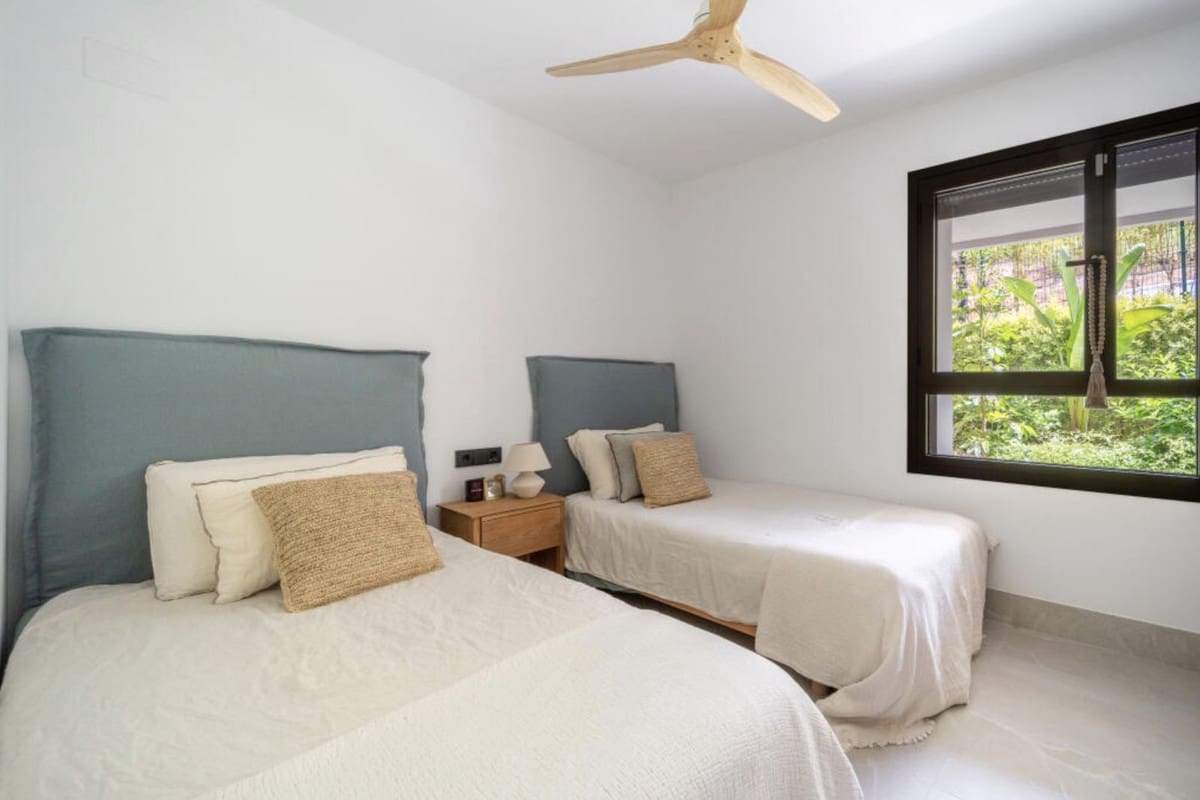 3 quarto Apartamento para venda em Istan com piscina garagem - 1 195 000 € (Ref: 9787905)