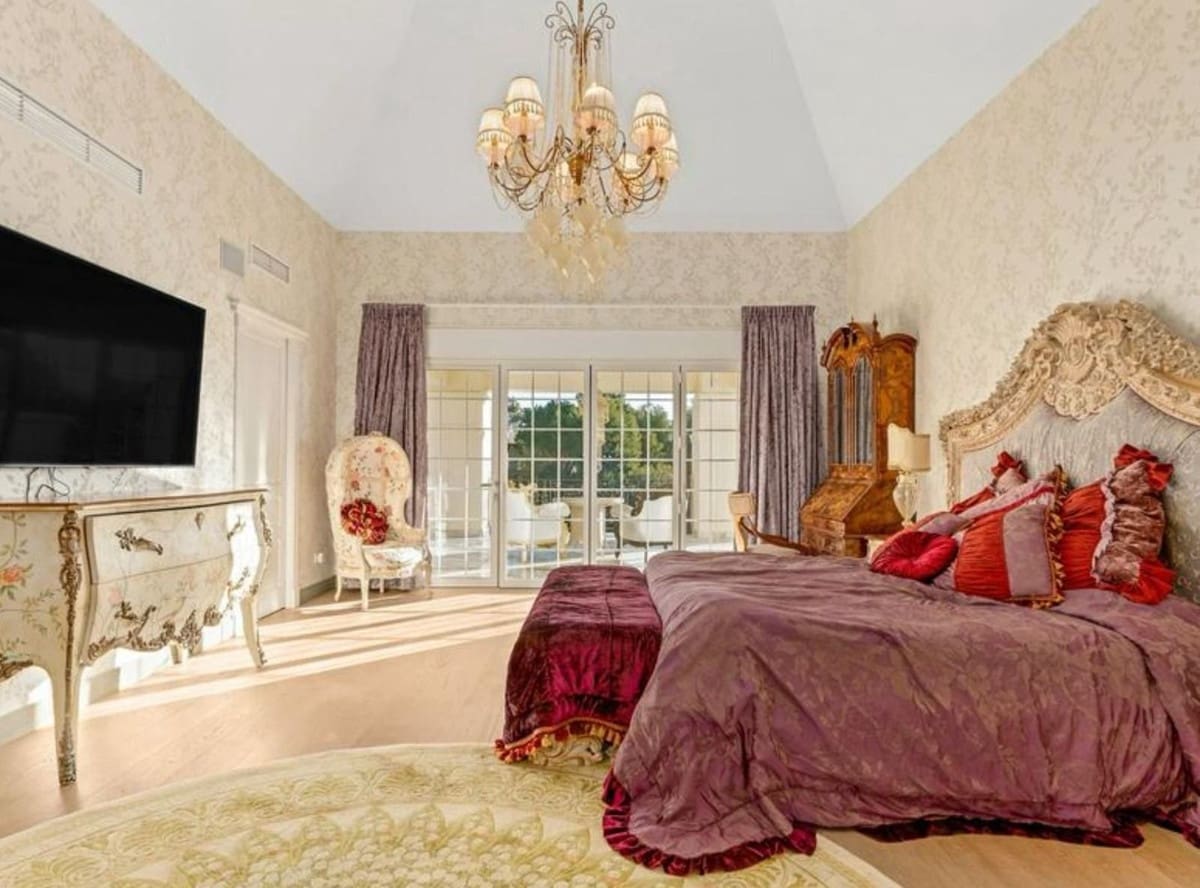 9 slaapkamer Villa te koop in Marbella met zwembad garage - € 9.900.000 (Ref: 9805922)