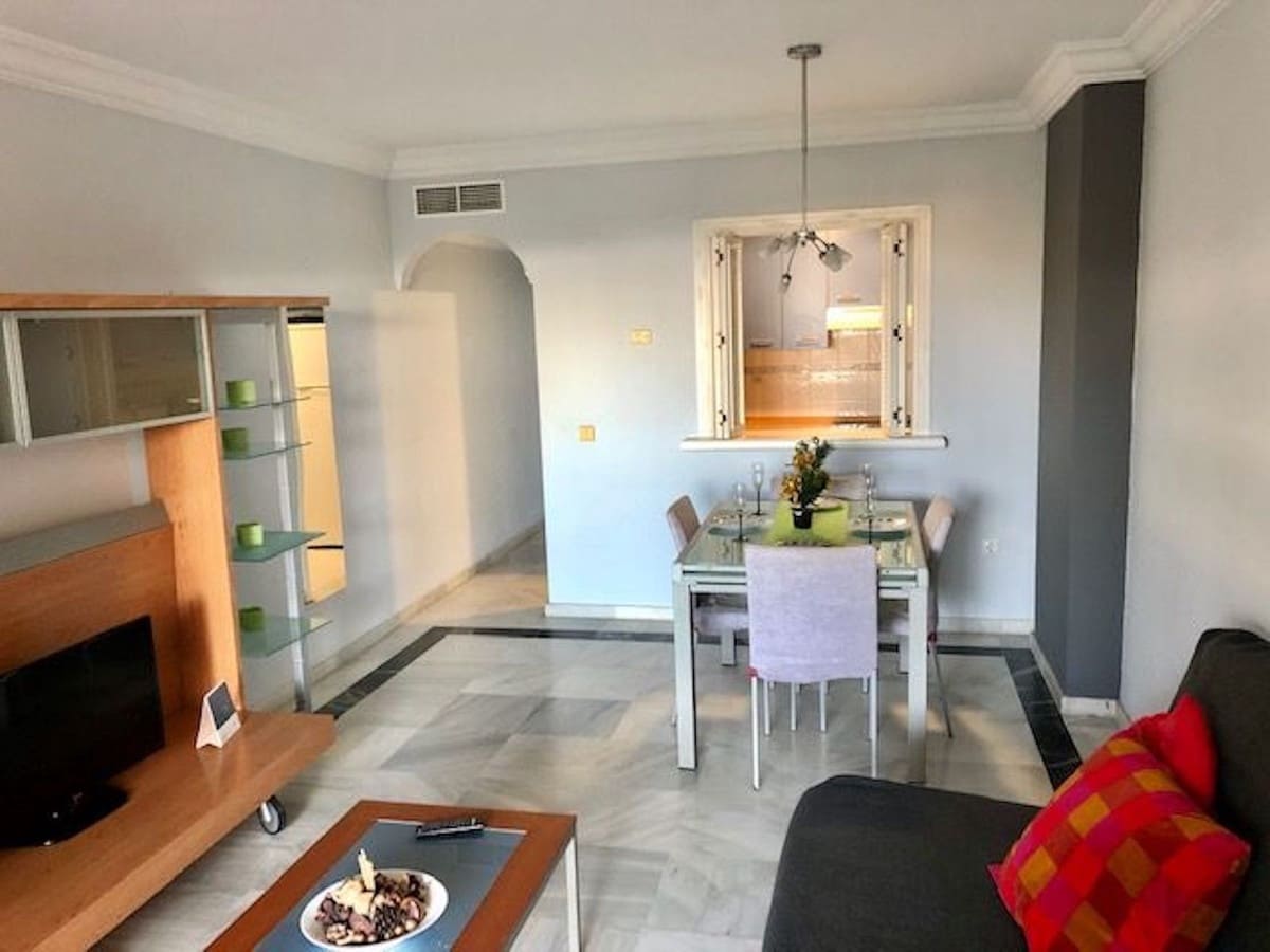 1 makuuhuone Huoneisto myytävänä paikassa Marbella mukana uima-altaan 
autotalli - 420 000 € (Ref: 9807178)