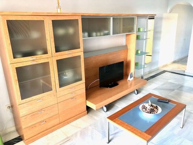 1 makuuhuone Huoneisto myytävänä paikassa Marbella mukana uima-altaan 
autotalli - 420 000 € (Ref: 9807178)