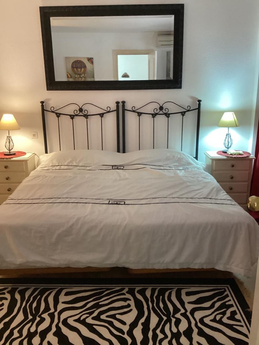 3 Zimmer Apartment zu vermieten in Estepona mit Pool Garage - 2.800 € (Ref: 9810850)