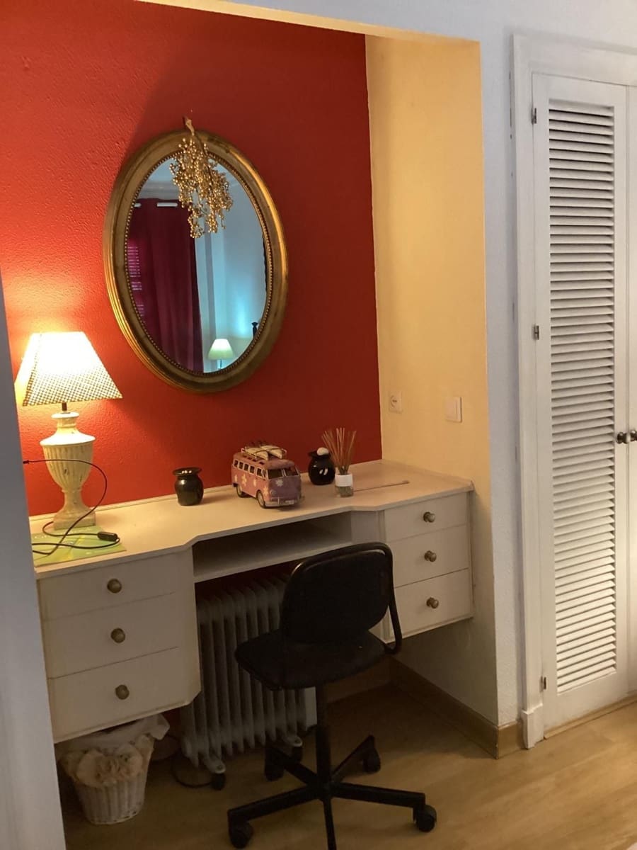 3 Zimmer Apartment zu vermieten in Estepona mit Pool Garage - 2.800 € (Ref: 9810850)