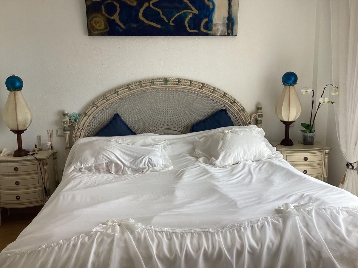 3 Zimmer Apartment zu vermieten in Estepona mit Pool Garage - 2.800 € (Ref: 9810850)