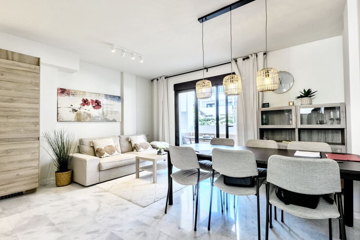 4 Zimmer Ferienhaus in Riviera del Sol mit Pool Garage - 1.750 € (Ref: 9813538)