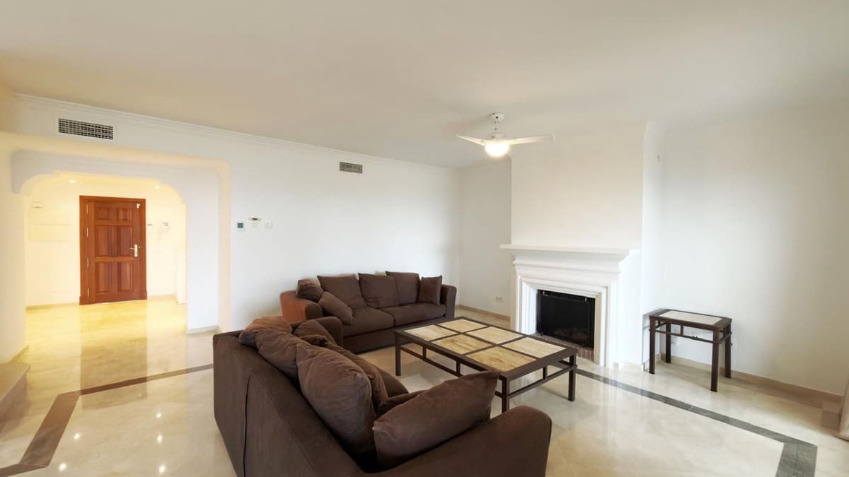 3 quarto Casa em Banda para venda em Malaga cidade com piscina garagem - 895 000 € (Ref: 9815218)