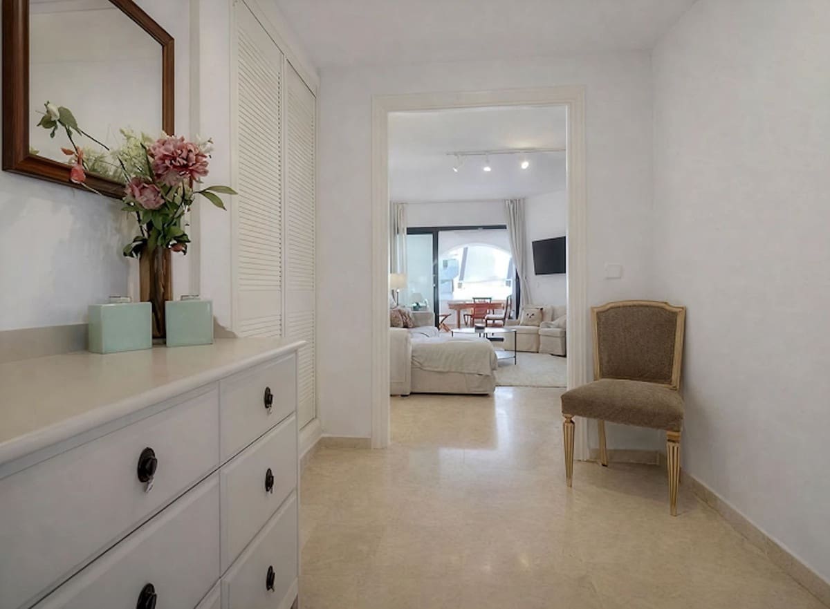 3 sypialnia Apartament na kwatery wakacyjne w San Pedro de Alcantara z basenem garażem - 1 750 € (Ref: 9815219)