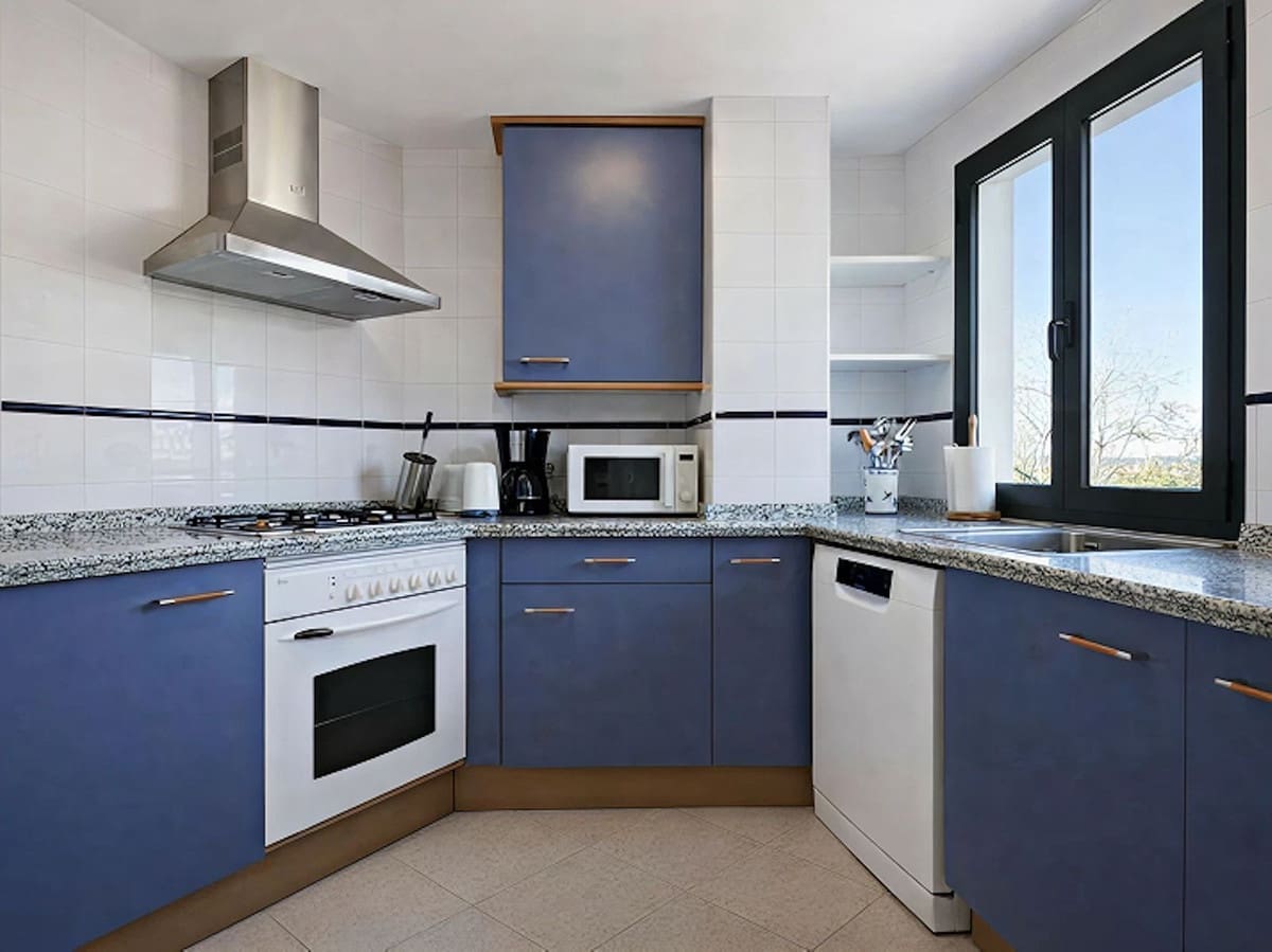 3 sypialnia Apartament na kwatery wakacyjne w San Pedro de Alcantara z basenem garażem - 1 750 € (Ref: 9815219)