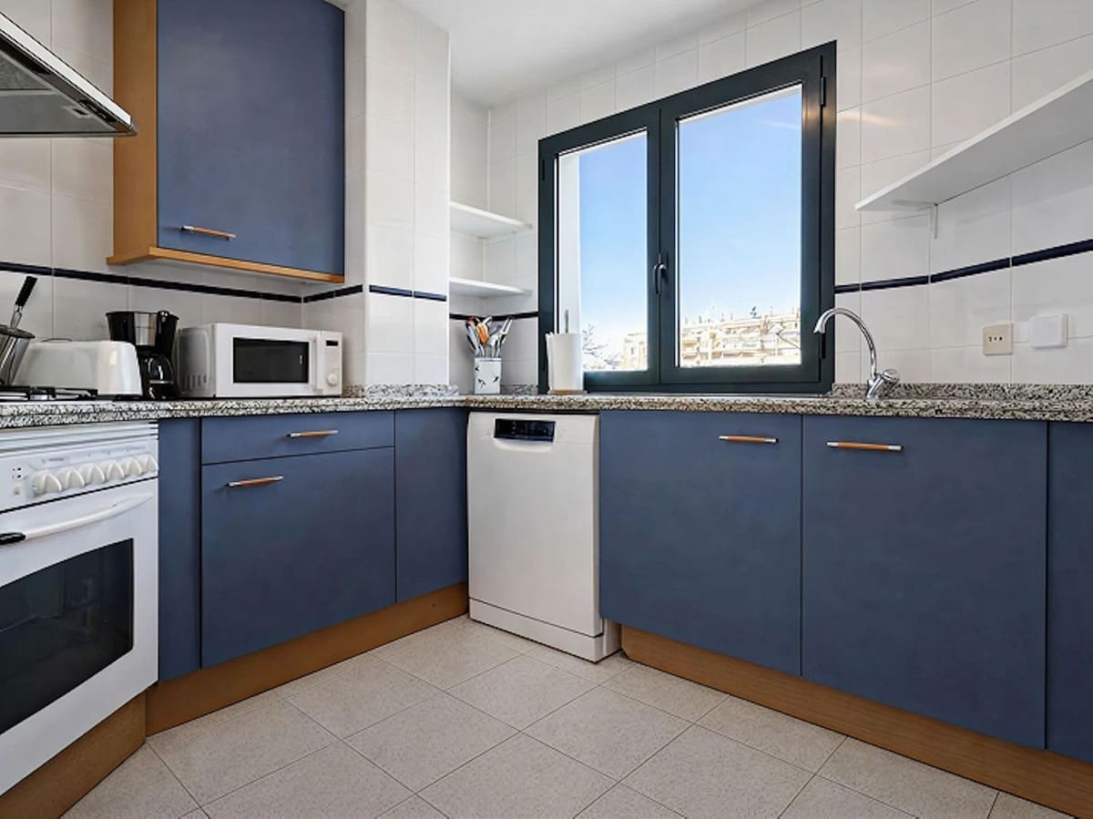 3 sypialnia Apartament na kwatery wakacyjne w San Pedro de Alcantara z basenem garażem - 1 750 € (Ref: 9815219)