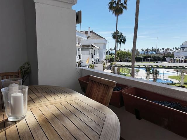 3 sypialnia Apartament na kwatery wakacyjne w San Pedro de Alcantara, Marbella z basenem garażem - 1 750 € (Ref: 9815219)