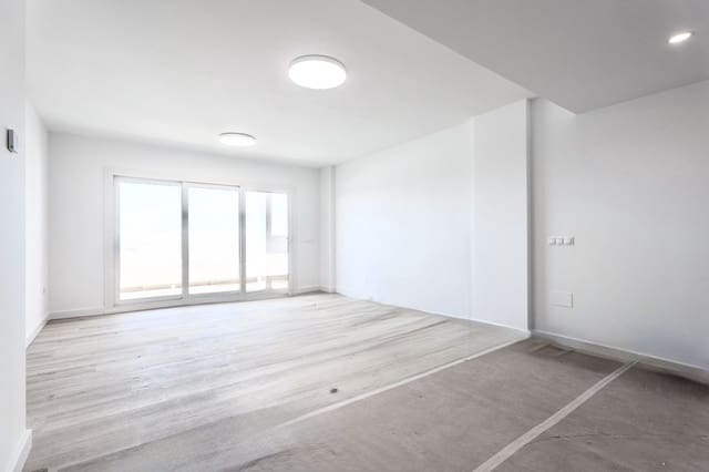 3 Zimmer Apartment zu vermieten in Nueva Andalucia, Marbella mit Pool Garage - 2.700 € (Ref: 9816772)