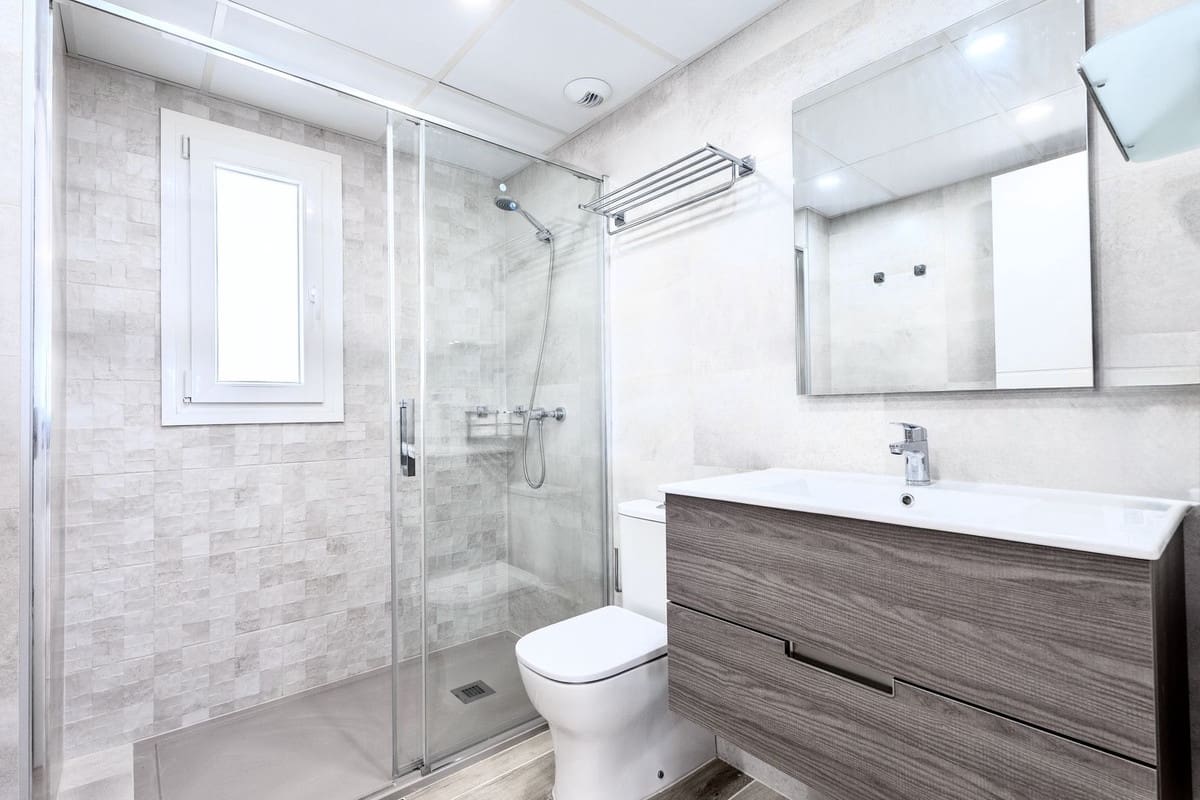 3 Zimmer Apartment zu vermieten in Nueva Andalucia mit Pool Garage - 2.700 € (Ref: 9816772)