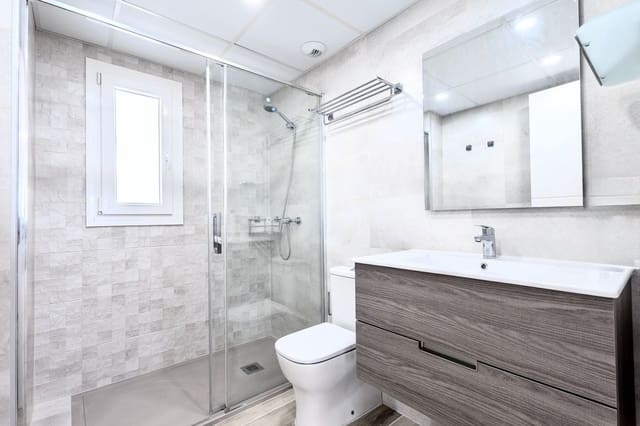 3 Zimmer Apartment zu vermieten in Nueva Andalucia, Marbella mit Pool Garage - 2.700 € (Ref: 9816772)