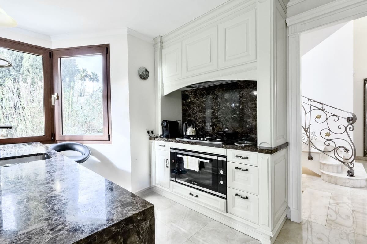 6 camera da letto Villa in vendita in Marbella con piscina garage - 3.290.000 € (Rif: 9816826)