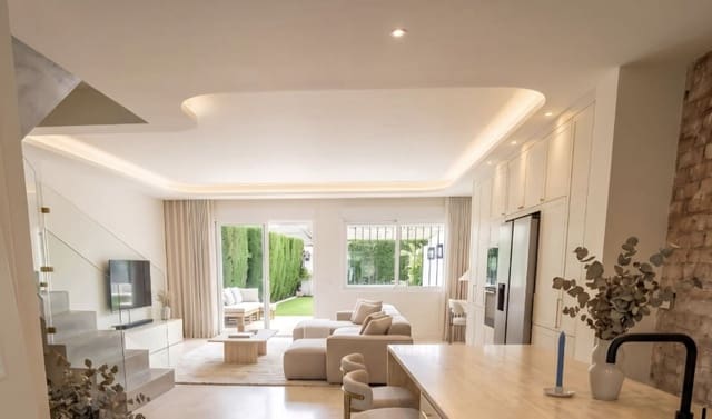 3 slaapkamer Huis te koop in Puerto Banus, Marbella met zwembad garage - € 790.000 (Ref: 9830136)