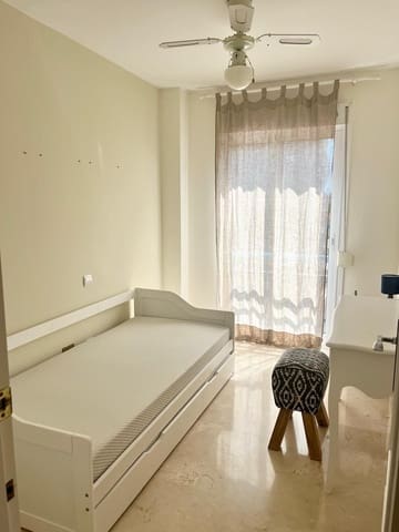 5 quarto Casa em Banda para venda em Costalita, Estepona com piscina garagem - 570 000 € (Ref: 10140020)