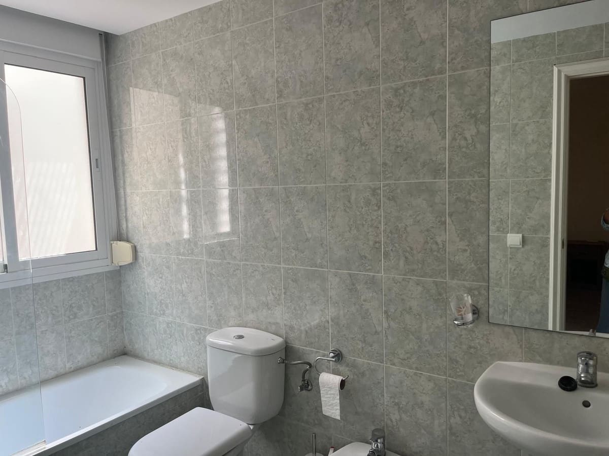 5 quarto Casa em Banda para venda em Costalita com piscina garagem - 570 000 € (Ref: 10140020)