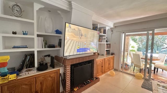 2 quarto Moradia para venda em San Pedro de Alcantara, Marbella - 650 000 € (Ref: 10140021)