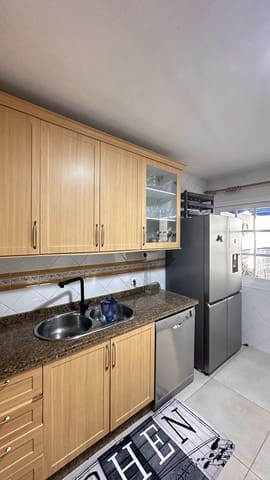 2 quarto Moradia para venda em San Pedro de Alcantara, Marbella - 650 000 € (Ref: 10140021)