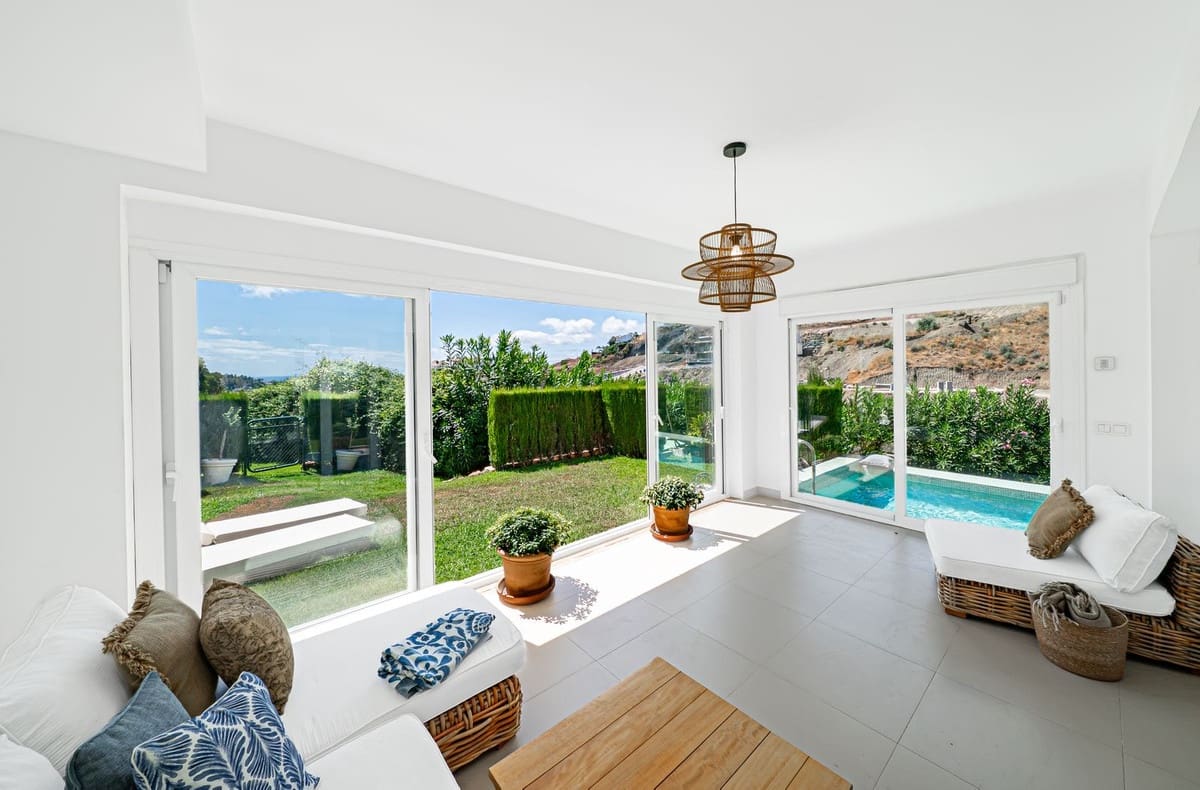 4 sovrum Hus till salu i Benahavis med pool garage - 1 295 000 € (Ref: 10140022)