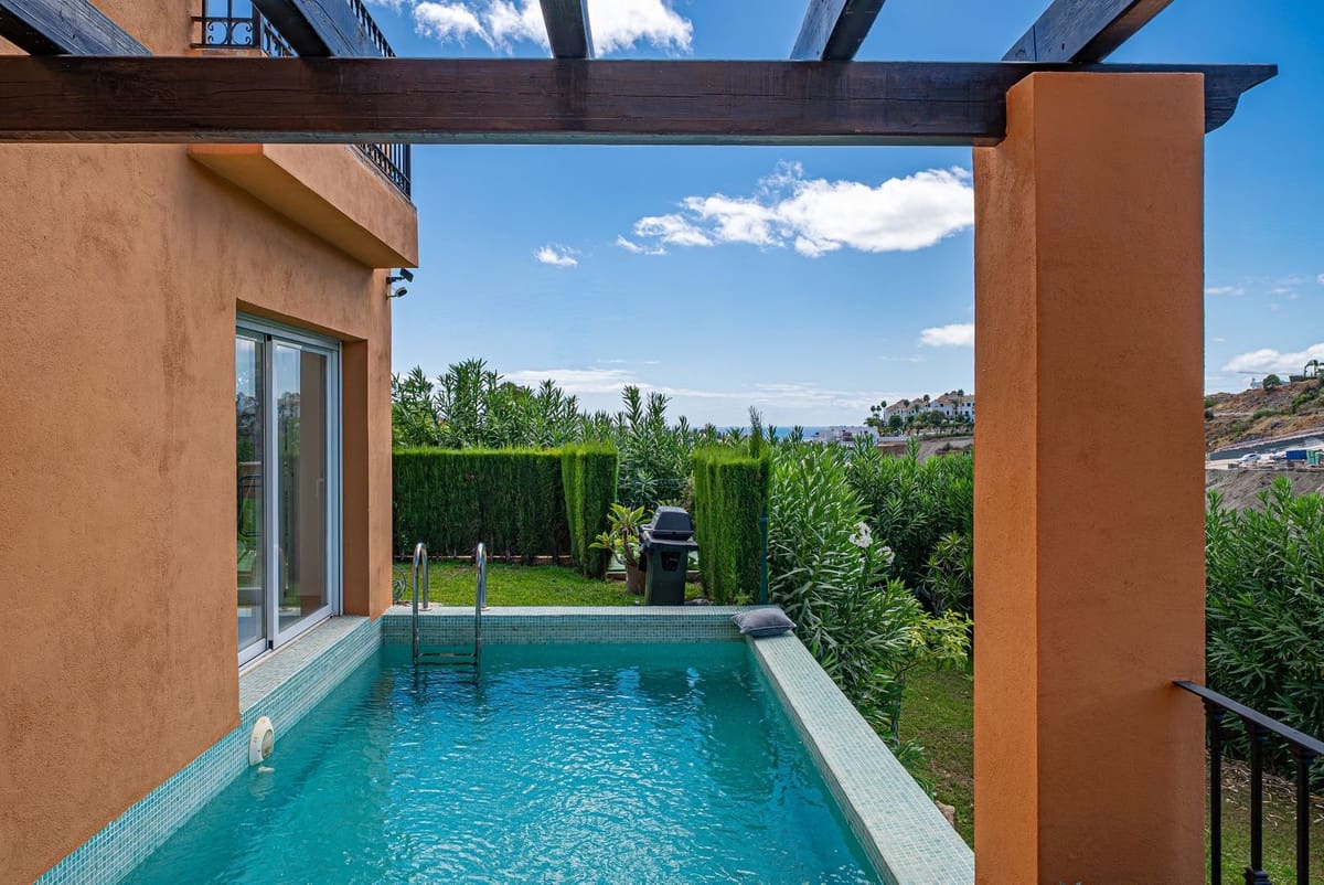 4 sovrum Hus till salu i Benahavis med pool garage - 1 295 000 € (Ref: 10140022)