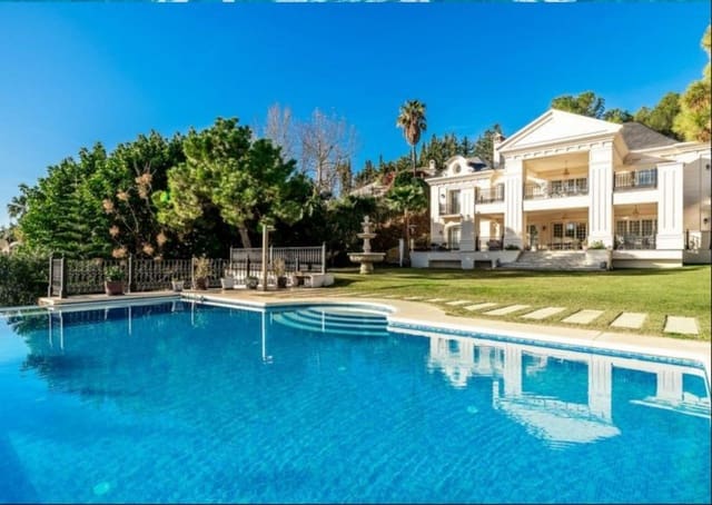 9 sypialnia Willa na sprzedaż w Marbella z basenem garażem - 10 850 000 € (Ref: 10140023)