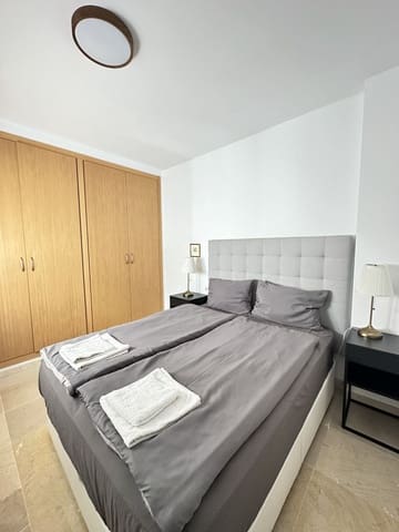 10 slaapkamer Commercieel te koop in San Pedro de Alcantara, Marbella - € 2.750.000 (Ref: 10140025)
