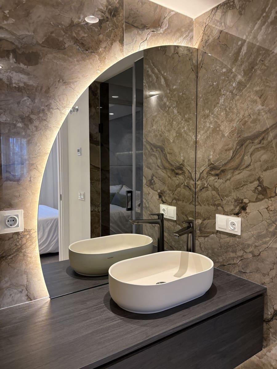 4 quarto Casa em Banda para venda em El Velerin com piscina garagem - 2 100 000 € (Ref: 10140027)