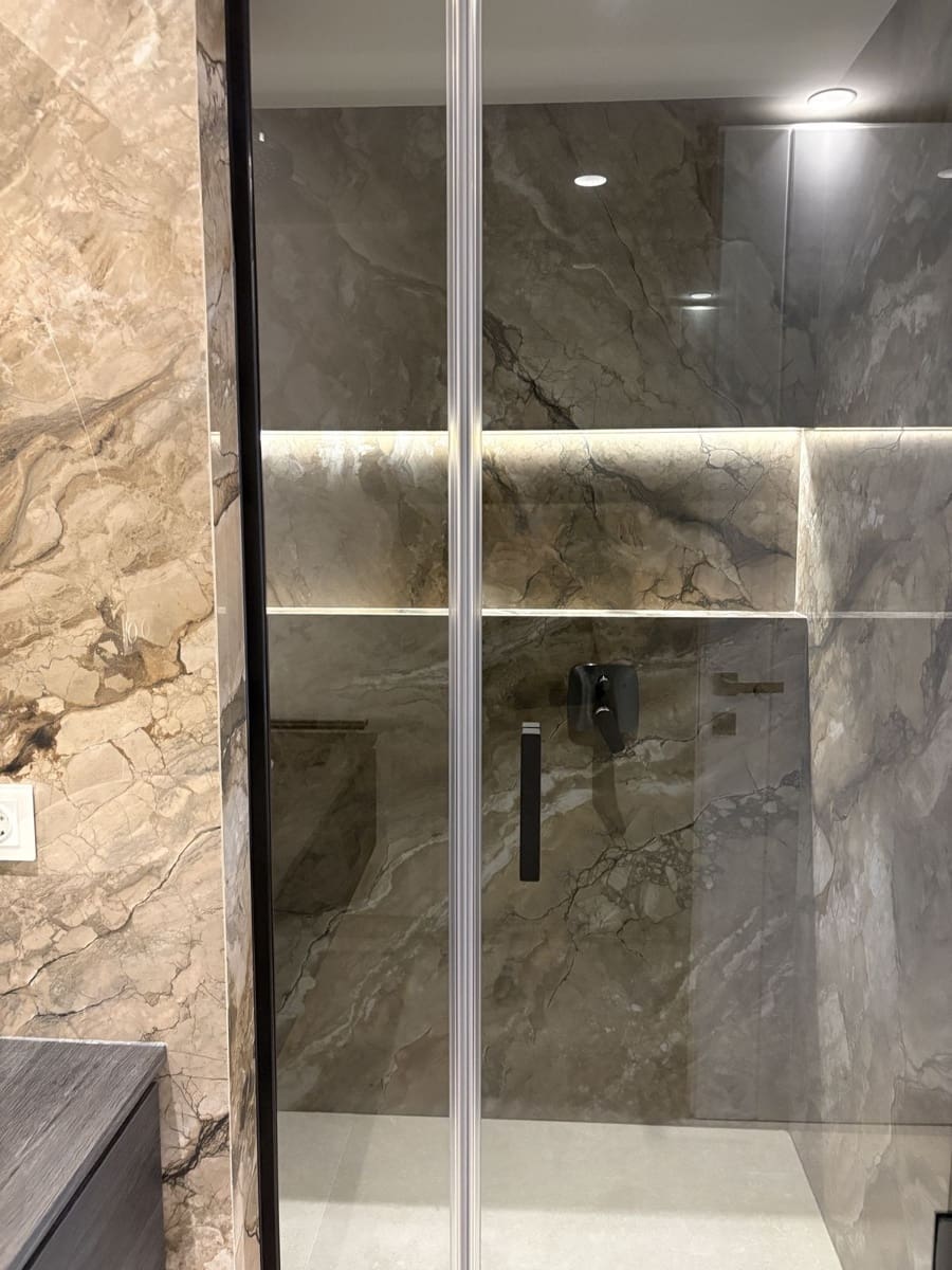 4 quarto Casa em Banda para venda em El Velerin com piscina garagem - 2 100 000 € (Ref: 10140027)
