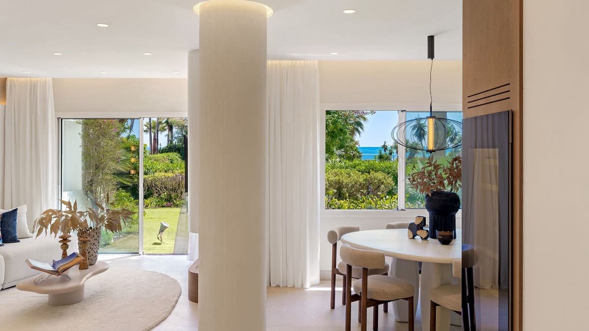 Apartamento de 3 habitaciones en Estepona en venta con piscina - 1.495.000 € (Ref: 10140029)