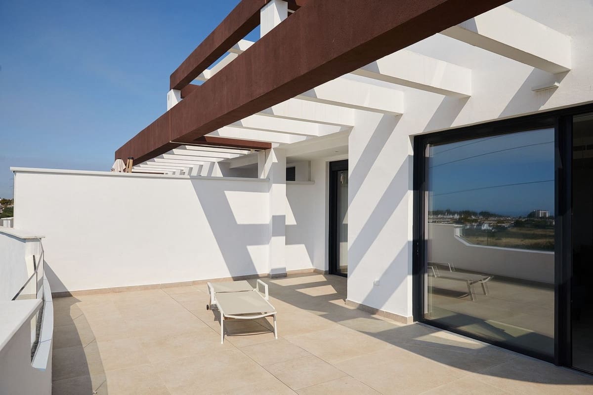 4 chambre Appartement à vendre à Cancelada avec piscine garage - 1 280 000 € (Ref: 10140030)