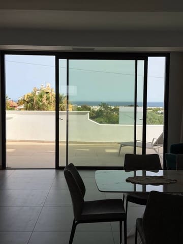 4 chambre Appartement à vendre à Cancelada, Estepona avec piscine garage - 1 280 000 € (Ref: 10140030)