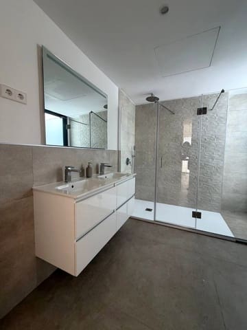 4 chambre Appartement à vendre à Cancelada, Estepona avec piscine garage - 1 280 000 € (Ref: 10140030)