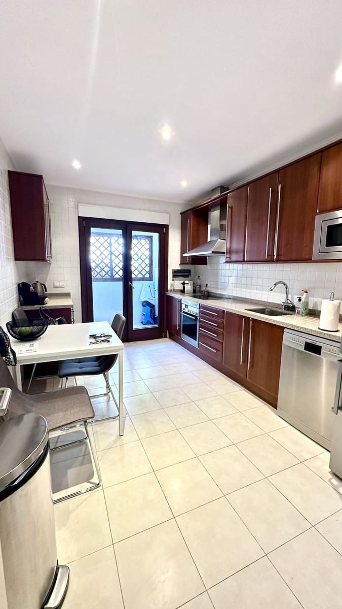 2 sypialnia Apartament na sprzedaż w Marbella z garażem - 1 050 000 € (Ref: 10140031)