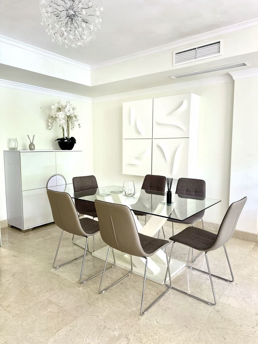 2 sypialnia Apartament na sprzedaż w Marbella z garażem - 1 050 000 € (Ref: 10140031)