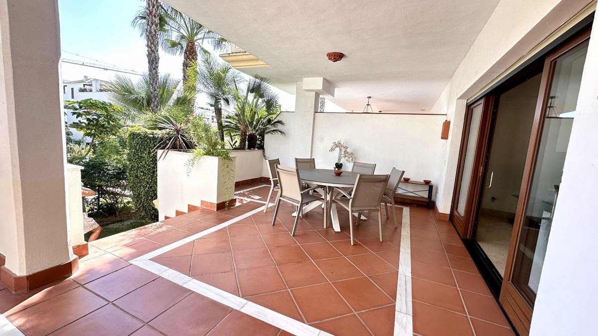 2 sypialnia Apartament na sprzedaż w Marbella z garażem - 1 050 000 € (Ref: 10140031)