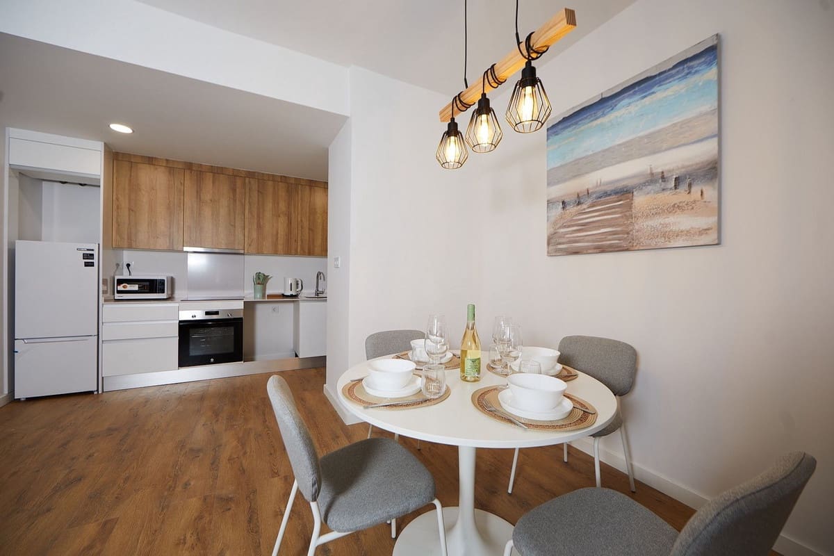 2 bedroom Apartment for sale in Estepona with pool - € 575,000 (Ref: 10140034)