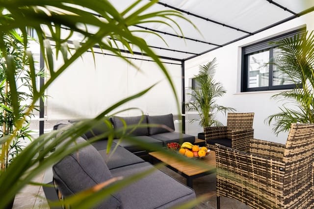 3 sypialnia Dom na sprzedaż w El Paraiso, Estepona z basenem garażem - 560 000 € (Ref: 10140035)