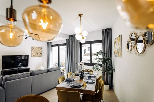 3 sypialnia Dom na sprzedaż w El Paraiso, Estepona z basenem garażem - 560 000 € (Ref: 10140035)