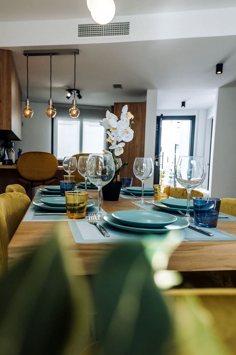 3 soverom Hus til leie i El Paraiso med svømmebasseng garasje - € 2 900 (Ref: 10140036)