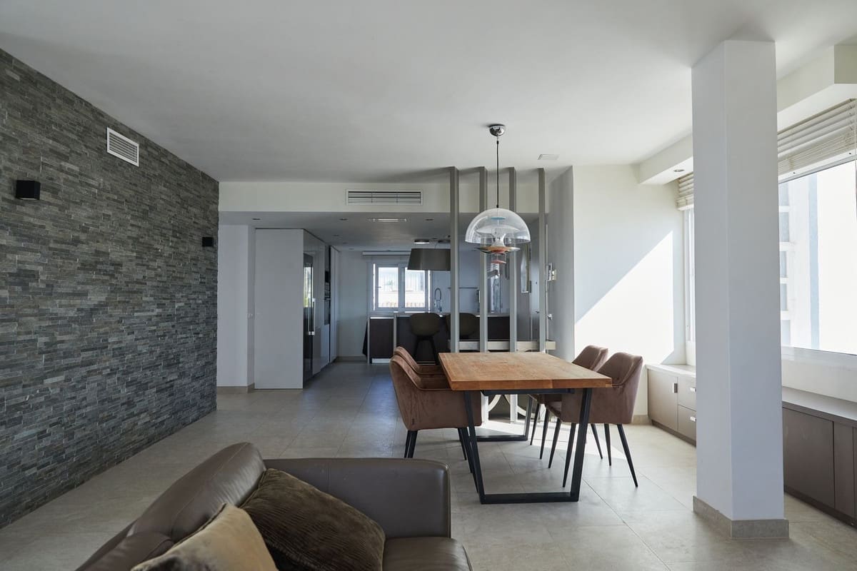 3 bedroom Penthouse for sale in Estepona with pool - € 1,795,000 (Ref: 10140040)