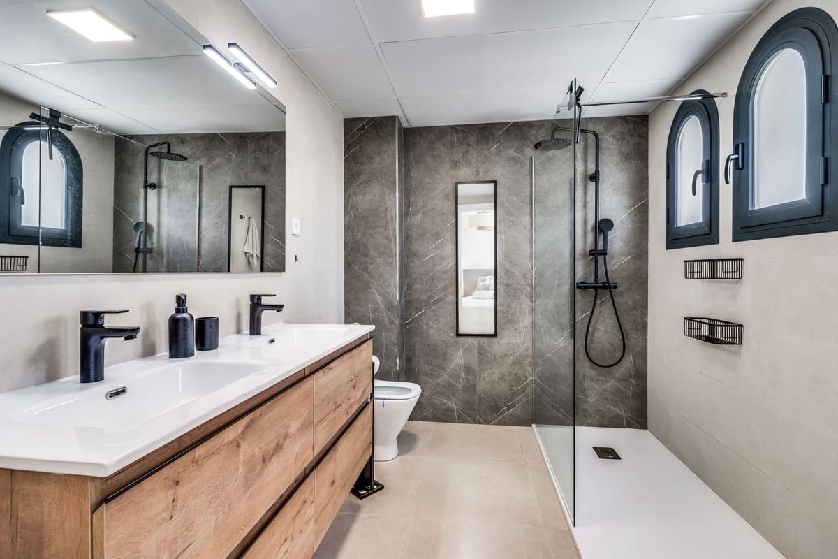 3 camera da letto Casa da affittare in El Paraiso con piscina garage - 3.200 € (Rif: 10140041)